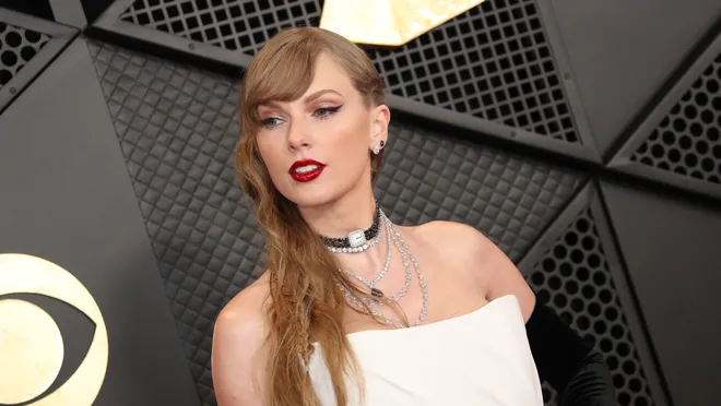 Taylor Swift tops the list of "Biggest album debuts by female artists on Spotify Global"